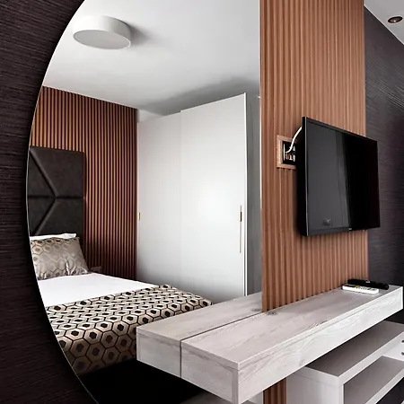 Santa Maria Luxury Suits 4* Равда