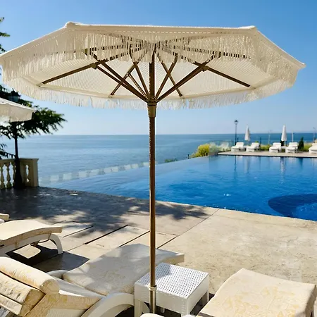 Апарт-отель Santa Maria Luxury Suits 4*