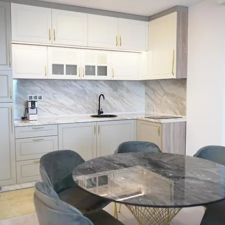 Santa Maria Luxury Suits Апарт-отель 4*