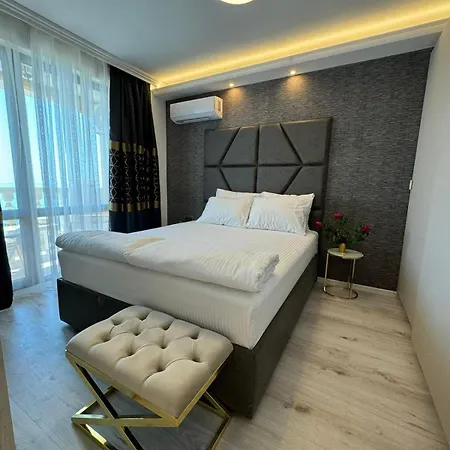 Апарт-отель Santa Maria Luxury Suits