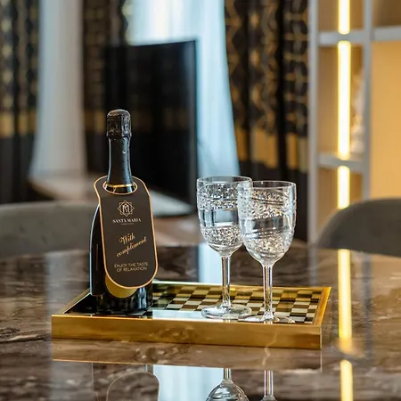 Апарт-отель Santa Maria Luxury Suits 4*