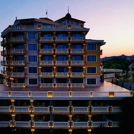 Santa Maria Luxury Suits 4* Равда