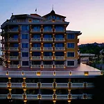 Santa Maria Luxury Suits 4* Ravda