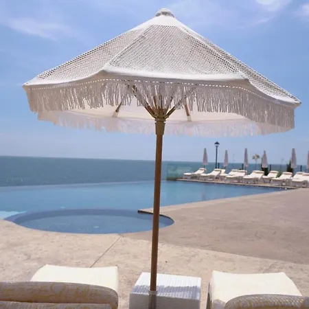 Santa Maria Luxury Suits Apart-hotel