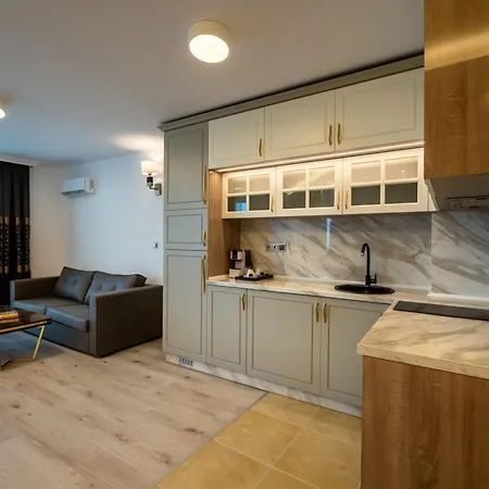Апарт-готель Santa Maria Luxury Suits Равда