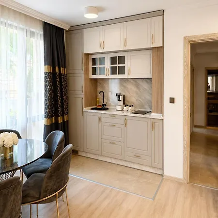 Appart hôtel Santa Maria Luxury Suits 4*