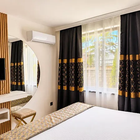Santa Maria Luxury Suits 4* Равда