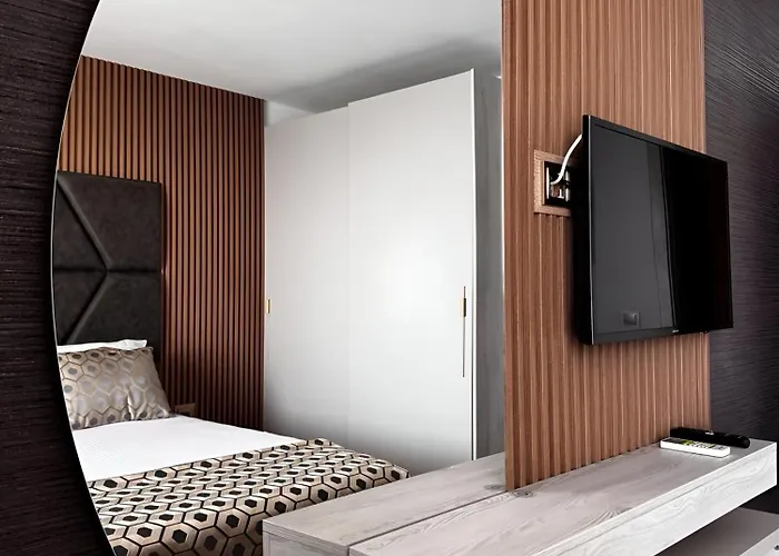 Santa Maria Luxury Suits 4* Ravda