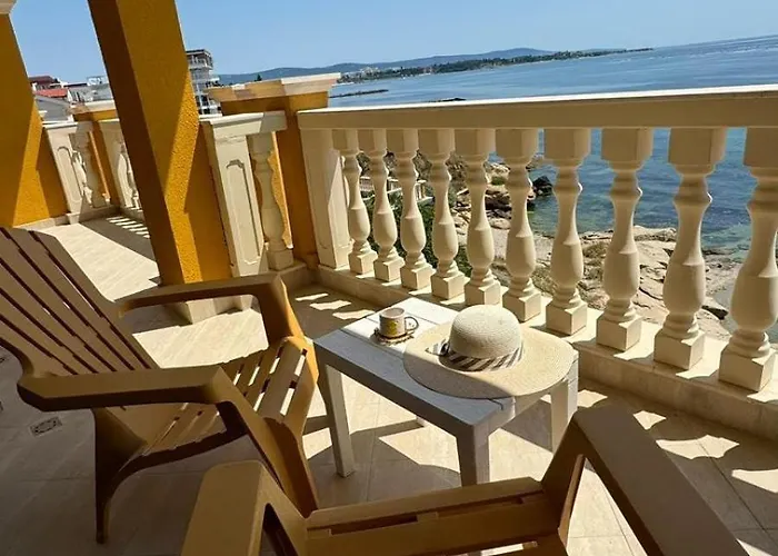 Santa Maria Luxury Suits Ravda