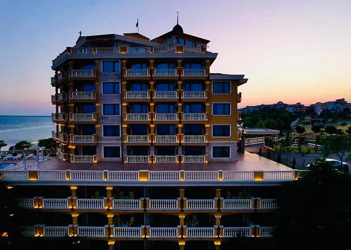 Santa Maria Luxury Suits 4* Ravda